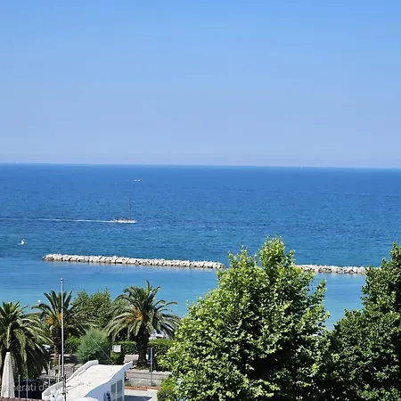 Playa Degli Angeli Grecale * Gabicce Mare
